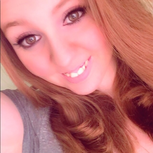 Meet your Posher, Rena - Picture 1 of 1